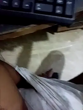 Snapshot of slchiku chatting on 11.09.25 slchiku online show from 11.09.25