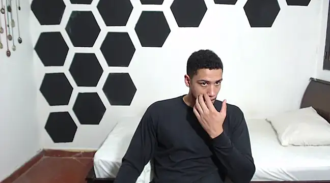 Jhors  Collens online show from 01.17.25