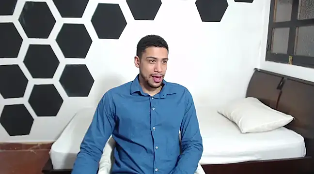 Jhors  Collens online show from 01.30.25