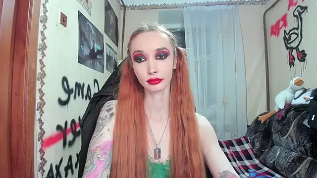 Roxy Silver online show from 02.21.25