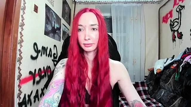 Roxy Silver online show from 04.04.26