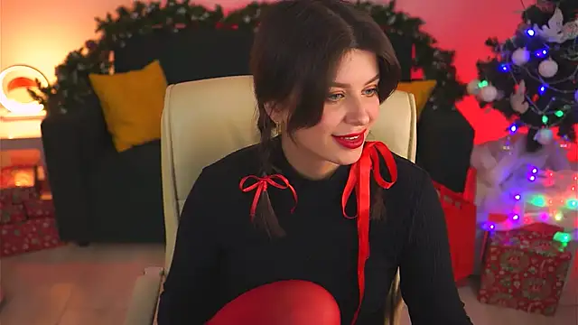 NicoleMun online show from 12.05.24