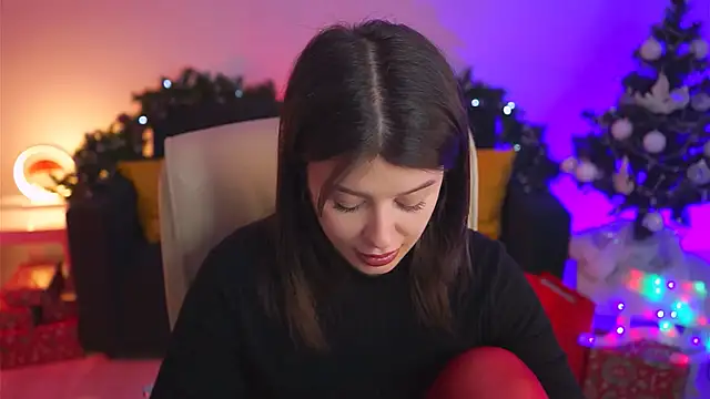 NicoleMun online show from 12.08.24