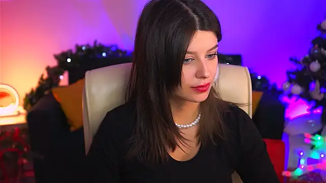 NicoleMun online show from 12.20.24