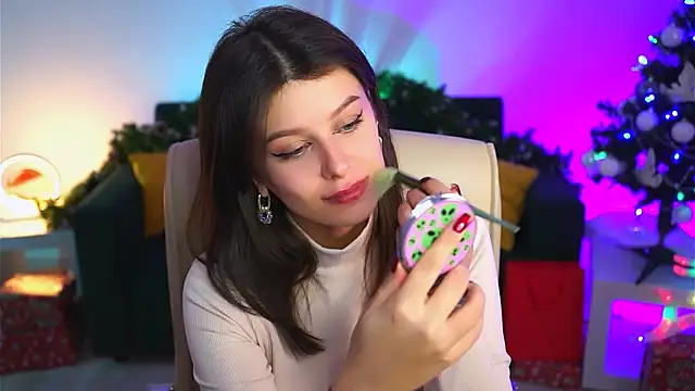 NicoleMun online show from 12.27.24