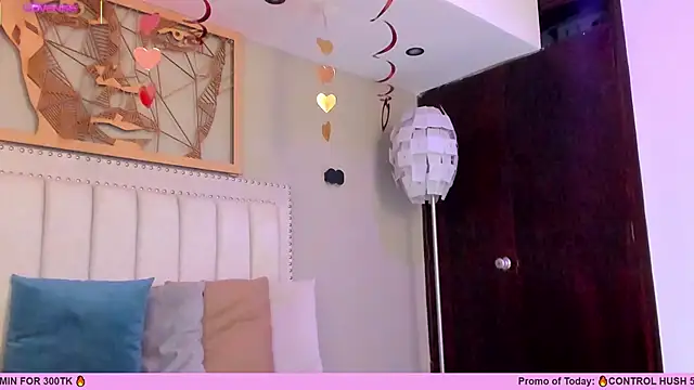  AlejaCruz  online show from 02.15.25