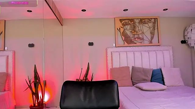  AlejaCruz  online show from 09.29.25