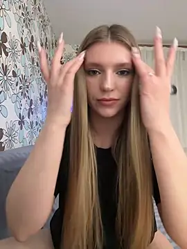 Snapshot of adel_secret chatting on 02.18.26 adel secret online show from 02.18.26