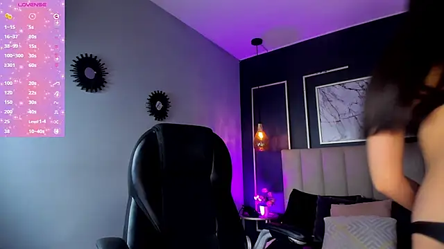 Snapshot of Lissy__Dream chatting on 01.31.25 Lissy Dream online show from 01.31.25