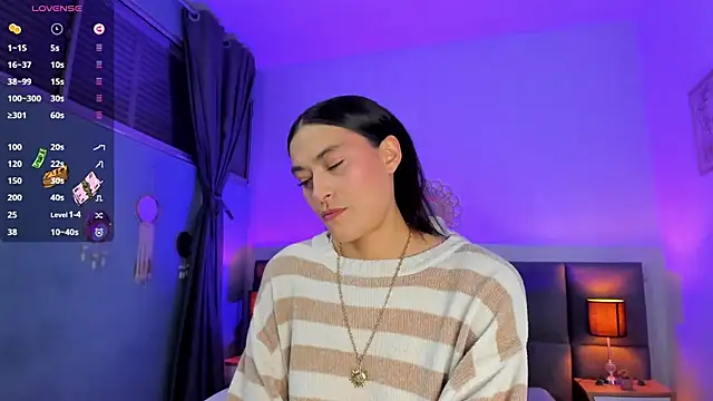 Snapshot of Lissy__Dream chatting on 10.22.25 Lissy Dream online show from 10.22.25