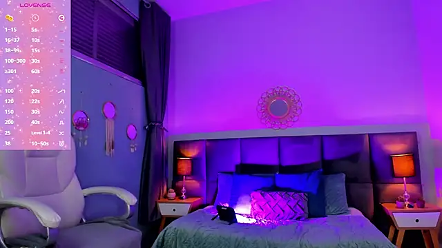 Snapshot of Lissy__Dream chatting on 11.21.25 Lissy Dream online show from 11.21.25