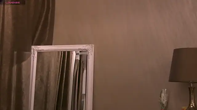 Snapshot of GinaMence chatting on 03.01.25 GinaMence online show from 03.01.25