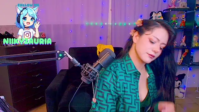  niiky online show from 12.01.25