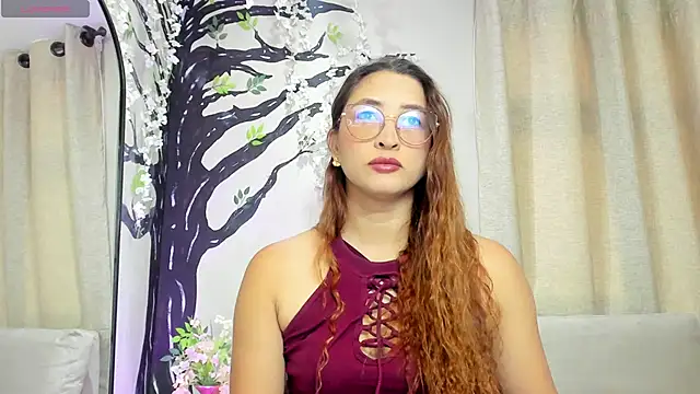  LaraMom  online show from 11.16.25