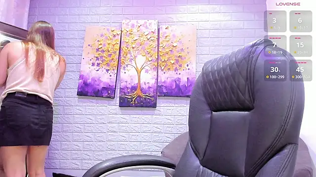  LaraMom  online show from 03.19.26