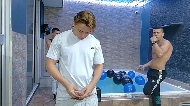 Snapshot of Boysgang_sex chatting on 09.11.25 Boysgang sex online show from 09.11.25