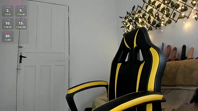 Chica hot dirty online show from 03.14.25