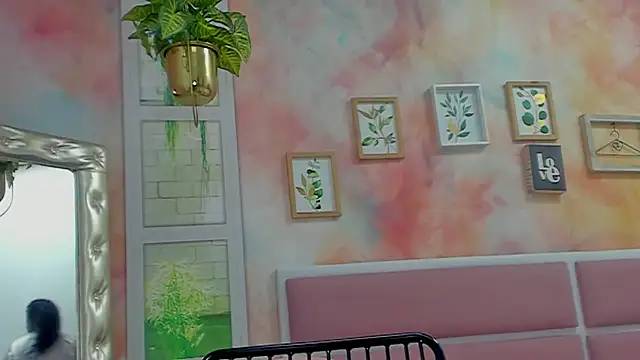 Idiris big online show from 02.03.25