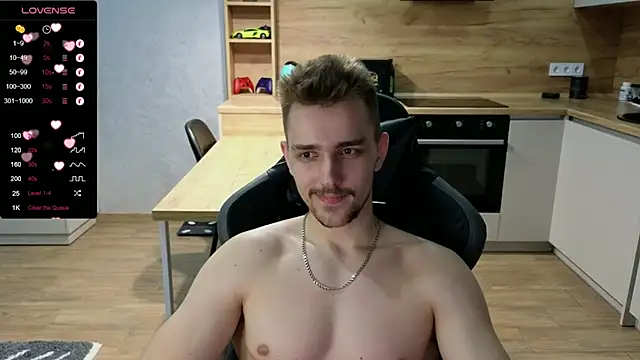 Larstar01 online show from 01.18.25