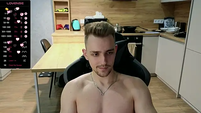 Larstar01 online show from 02.12.25