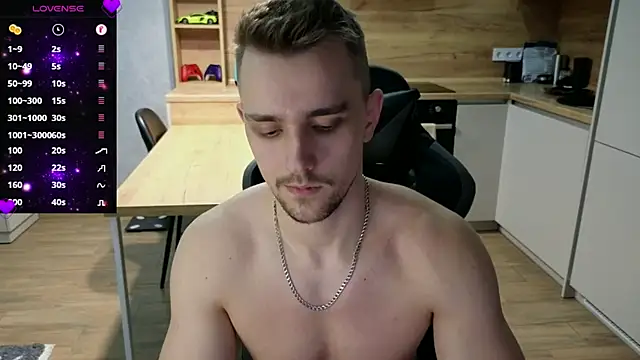 Larstar01 online show from 02.13.25