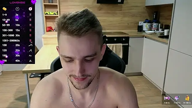 Larstar01 online show from 02.16.25