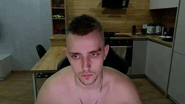 Larstar01 online show from 02.17.25