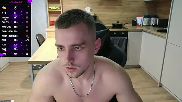 Larstar01 online show from 03.03.25