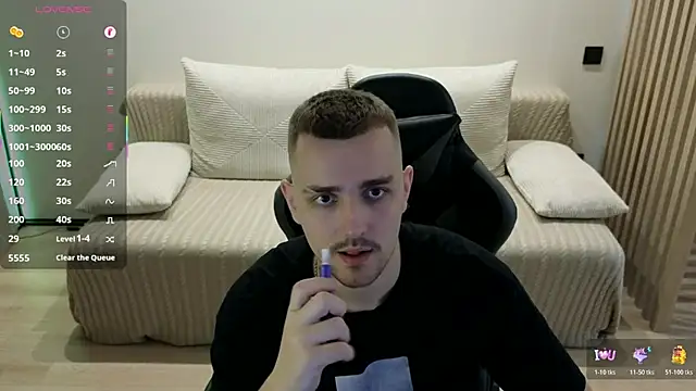 Larstar01 online show from 11.26.25