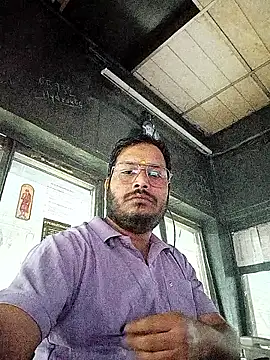 DeepakXxxR86 online show from 12.16.25