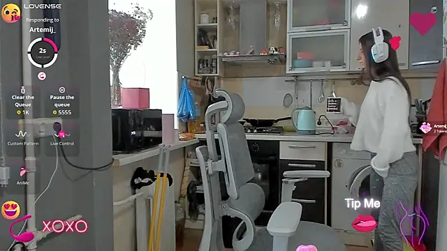  Nika Kik online show from 10.08.25