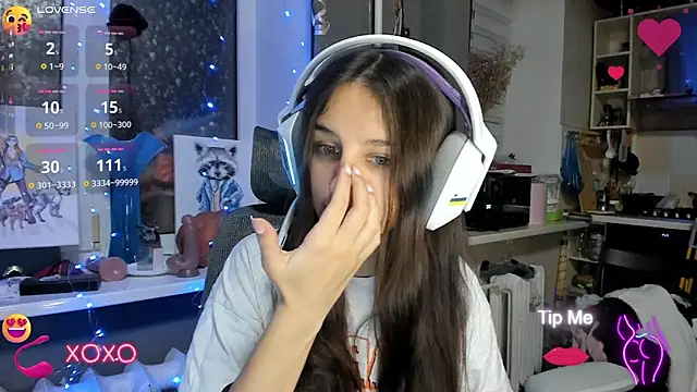  Nika Kik online show from 11.05.25