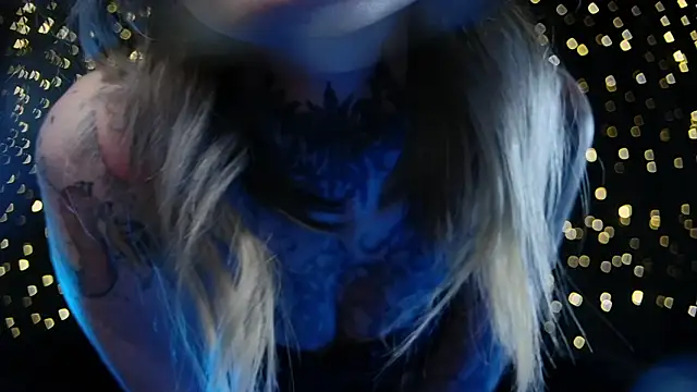 Snapshot of Littlespacemouse chatting on 03.01.26 Littlespacemouse online show from 03.01.26