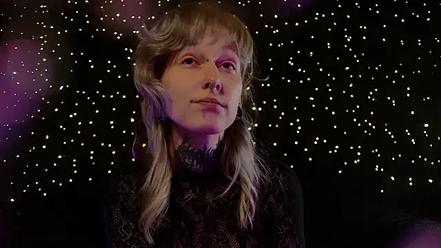 Snapshot of Littlespacemouse chatting on 03.03.26 Littlespacemouse online show from 03.03.26