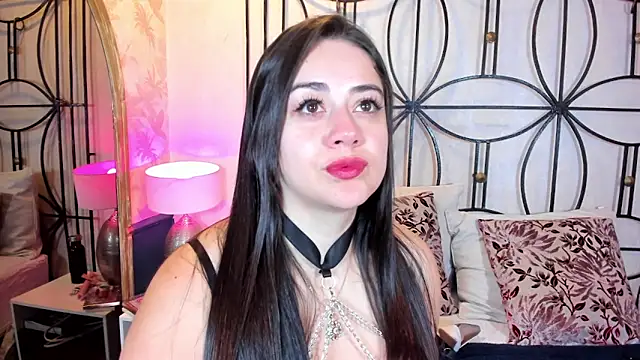 nahomi sweett online show from 11.22.25