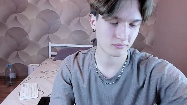 Ian Flor online show from 04.05.26