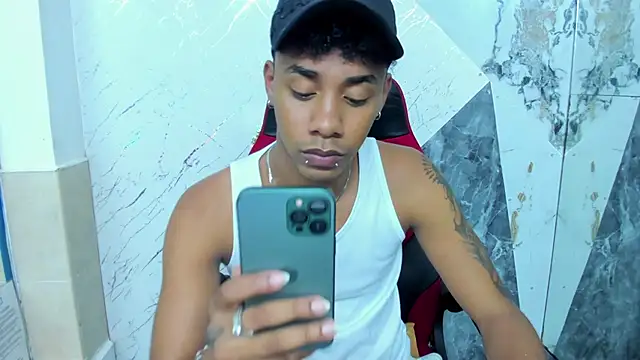 Hottwinkguys online show from 11.13.25