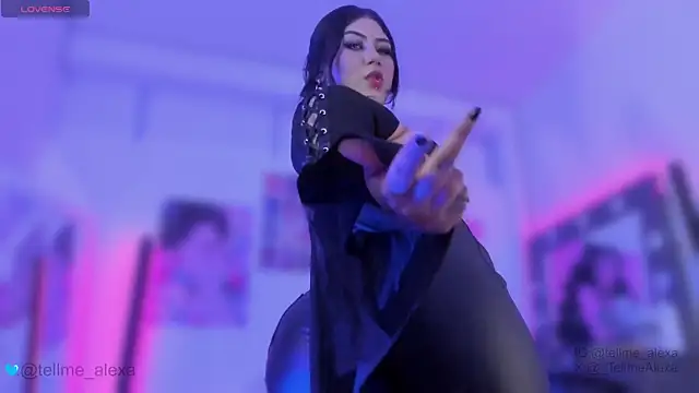 Snapshot of Tellme_Alexa chatting on 03.08.25 Tellme Alexa online show from 03.08.25