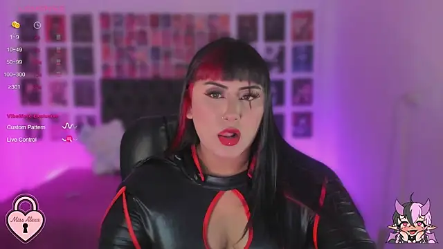 Snapshot of Tellme_Alexa chatting on 10.31.25 Tellme Alexa online show from 10.31.25