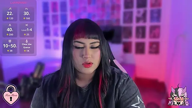 Snapshot of Tellme_Alexa chatting on 11.16.25 Tellme Alexa online show from 11.16.25