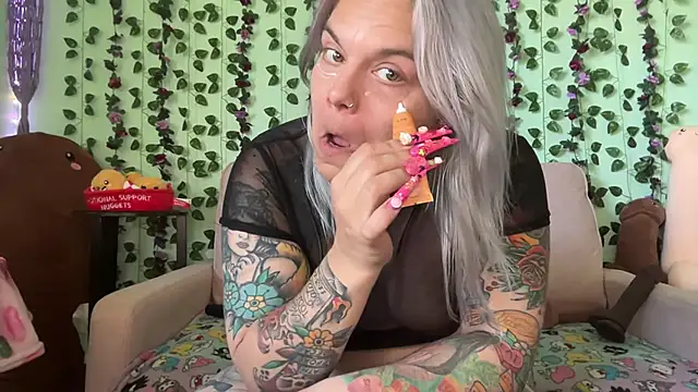 CherryBombBomb online show from 06.22.26