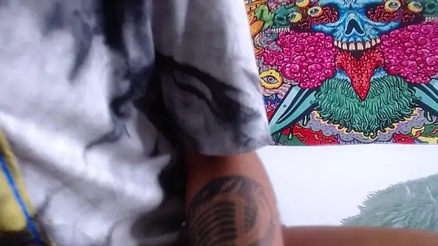 Snapshot of Babe_ali chatting on 12.26.24 Babe ali online show from 12.26.24