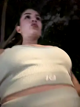 Mon Cherry online show from 10.21.25