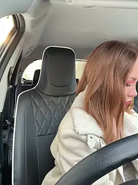 Snapshot of LavenderHot chatting on 12.14.24 LavenderHot online show from 12.14.24