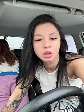 Snapshot of LavenderHot chatting on 01.03.25 LavenderHot online show from 01.03.25