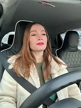 Snapshot of LavenderHot chatting on 01.12.25 LavenderHot online show from 01.12.25