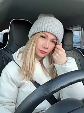 Snapshot of LavenderHot chatting on 01.23.25 LavenderHot online show from 01.23.25