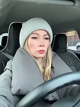 Snapshot of LavenderHot chatting on 01.24.25 LavenderHot online show from 01.24.25