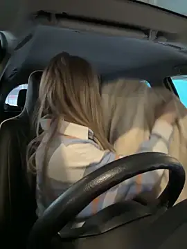 Snapshot of LavenderHot chatting on 01.31.25 LavenderHot online show from 01.31.25