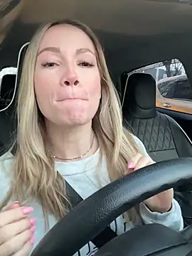 Snapshot of LavenderHot chatting on 02.03.25 LavenderHot online show from 02.03.25